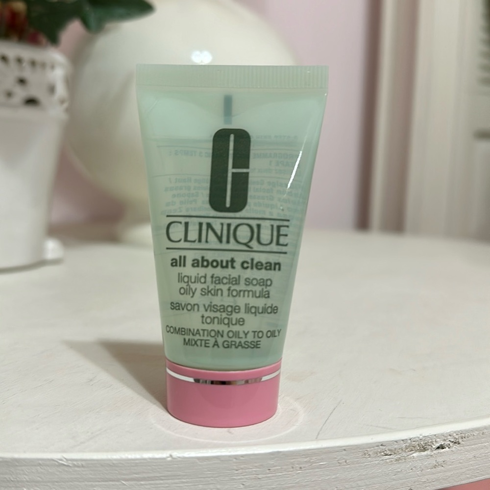 Clinique All About Clean ™ Liquid Facial
Soap Oily, 1 fl oz